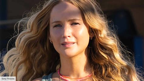 jennifer lawrence beach scene in no hard feelings|Jennifer Lawrence in “No Hard Feelings” 2023 : r/Celebhub